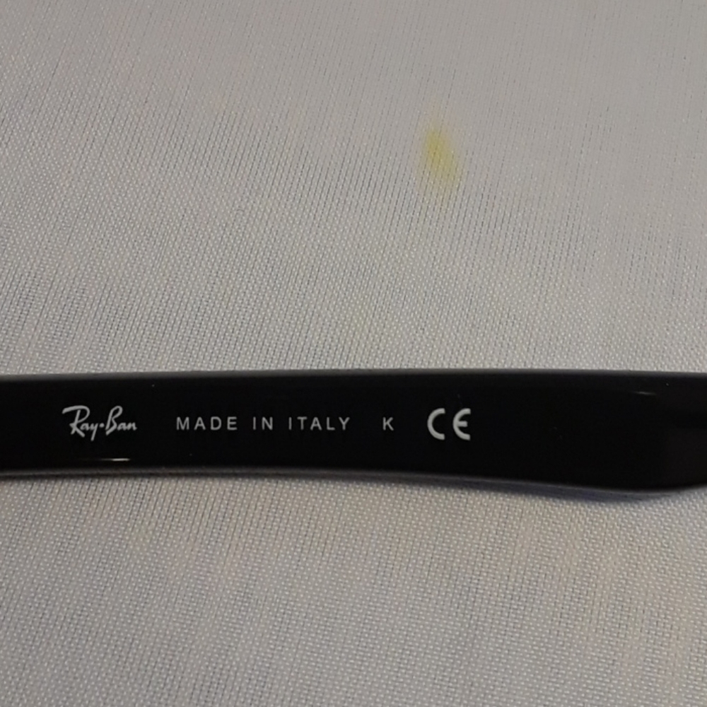 Ray-Ban 4184 - Picture 4 of 6
